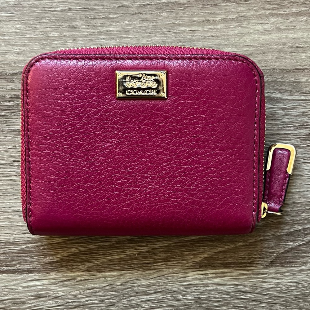 Coach Leather Med Zip Around Wallet in Maroon